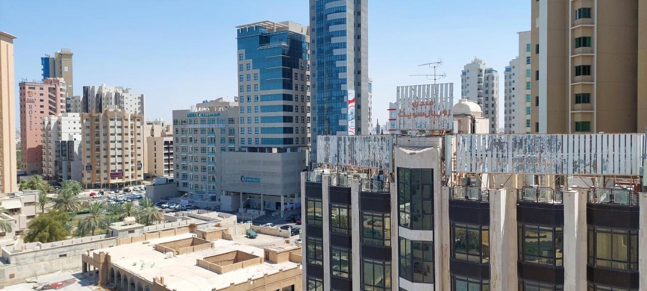 Hostel The Venue Aladdin Kuwait City Exterior photo